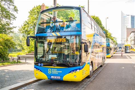 Barrierefreier Stadtrundfahrt-Bus in Leipzig für Senioren aus Tagespflege und Betreutem Wohnen